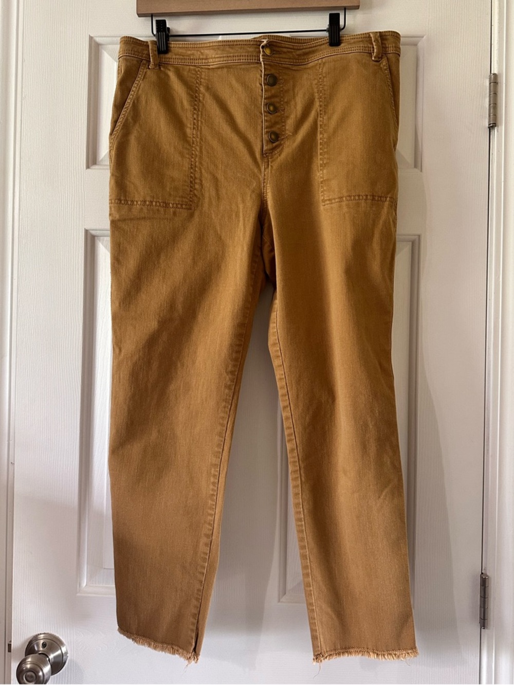 LOFT Tan 12 Curvy Skinny Pants with Button Front